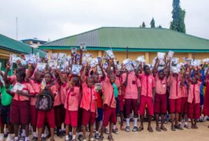 ABUJA UNITY LIONS CLUB TAKE LITERACY DRIVE TO SCHOOL