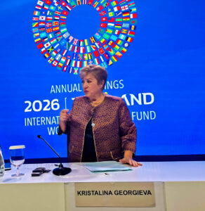 IMF WARNS GLOBAL GROWTH STANDS ON FRAGILE FOUNDATION